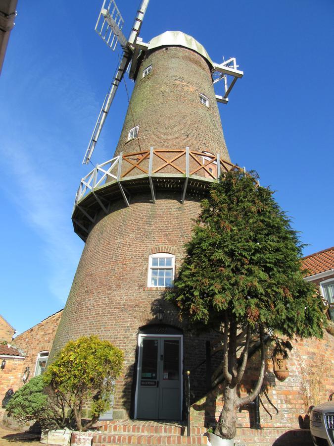 The Windmill Hotel Scarborough Exterior foto